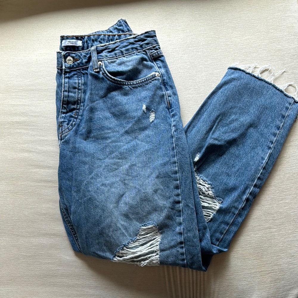 Forever 21 Blue Distressed Women Jeans